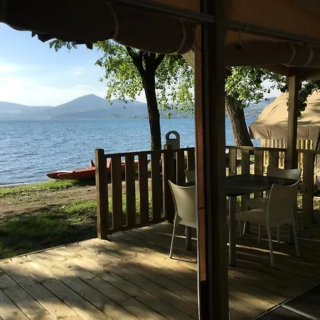 Parco Del Lago Glamping And Lodges Anguillara Sabazia Exterior photo