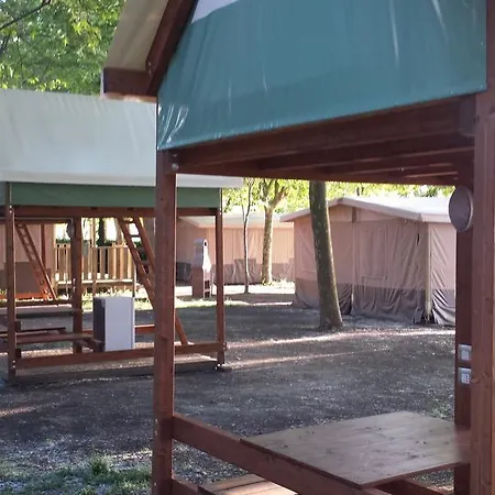 Parco Del Lago Glamping And Lodges Anguillara Sabazia Exterior photo