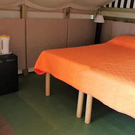 Parco Del Lago Glamping And Lodges Anguillara Sabazia Exterior photo
