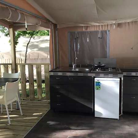 Parco Del Lago Glamping And Lodges Anguillara Sabazia Exterior photo