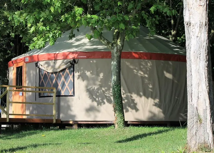 Parco Del Lago Glamping And Lodges