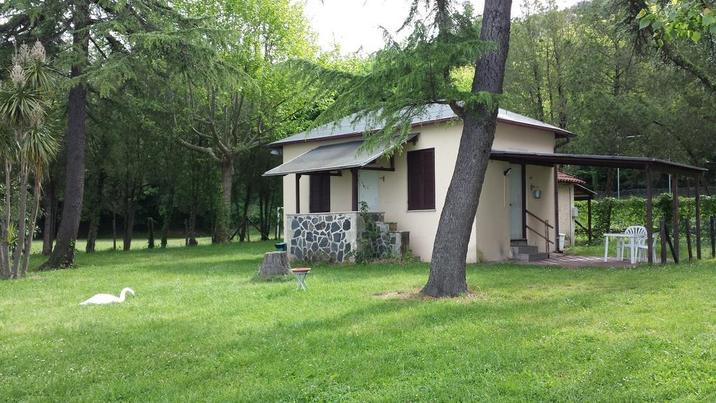 Parco Del Lago Glamping And *